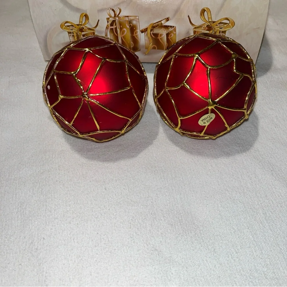Vintage Red & sparkling Holiday Ornaments Set - Picture 13 of 15